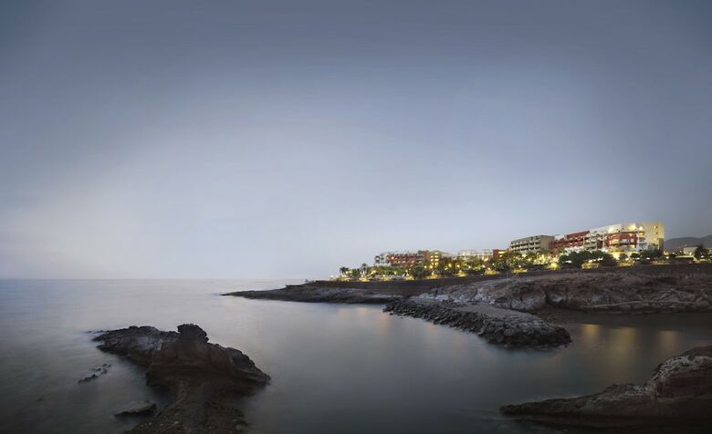 Hotel Roca Nivaria