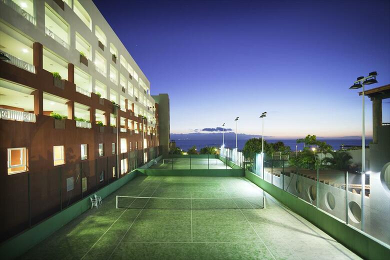 Hotel Roca Nivaria