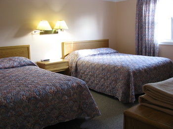 Homeport Motel