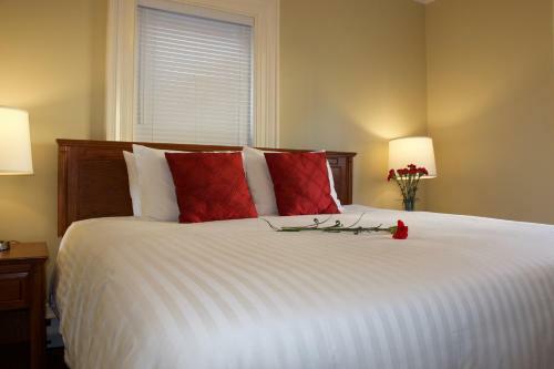 Posada Rum Runner Inn