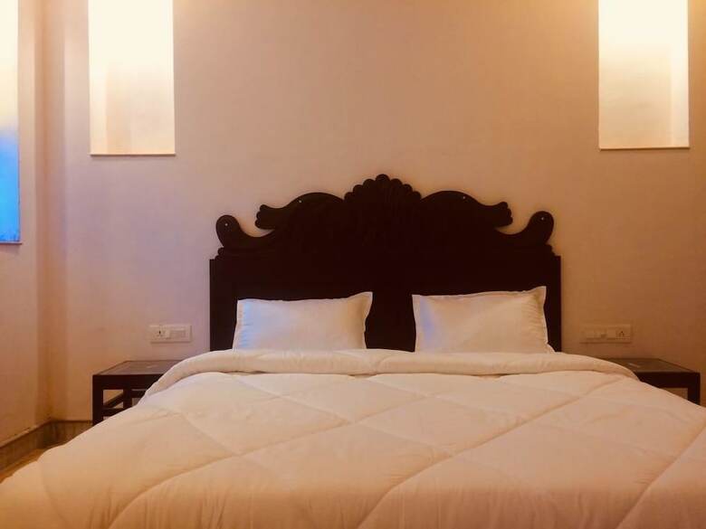 Hotel Rasik Priya Resort