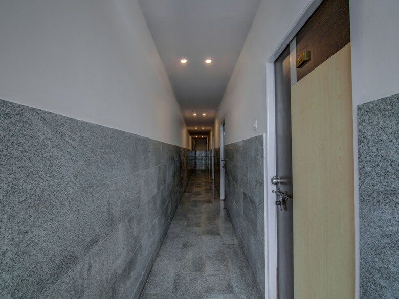 Hotel Oyo 14669 Mayur's Residency