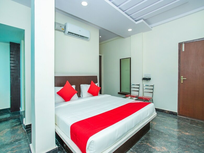 Hotel Oyo 16405 Rg Residency