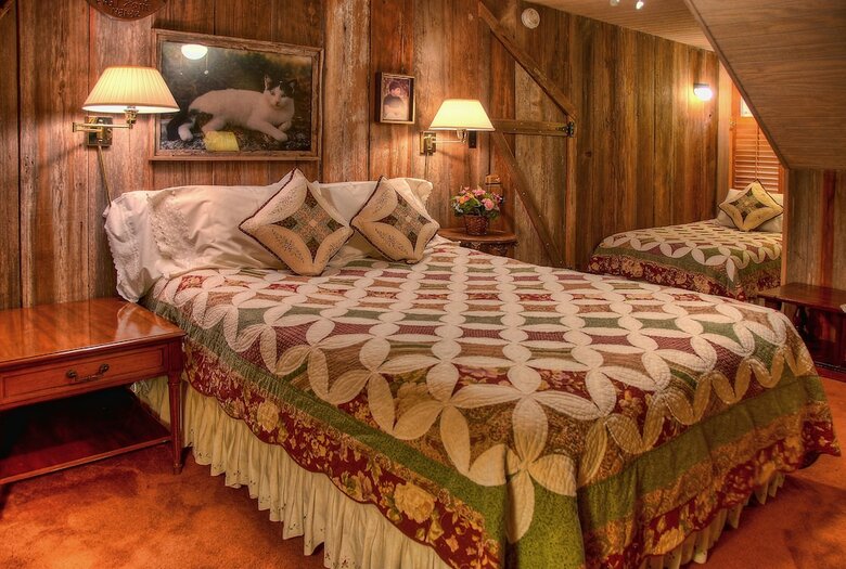 Kuebler Waldrip Haus Bed And Breakfast