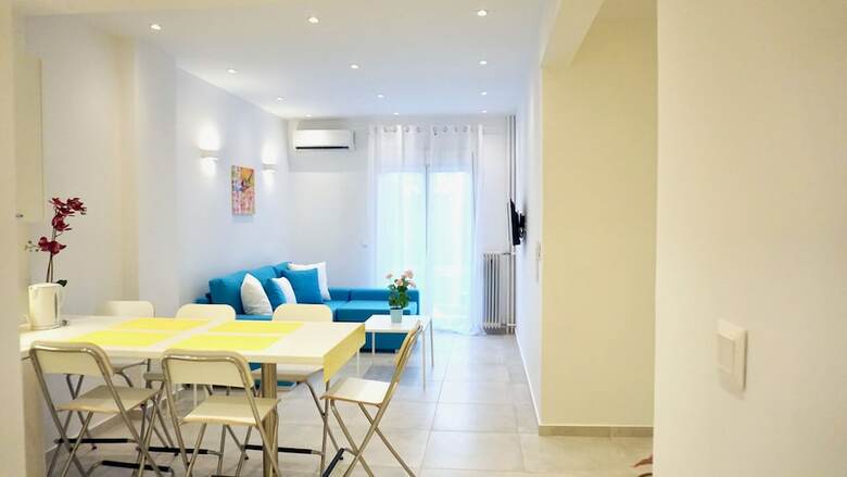 Apartamentos Colorful Cozy Central Apt In Athens