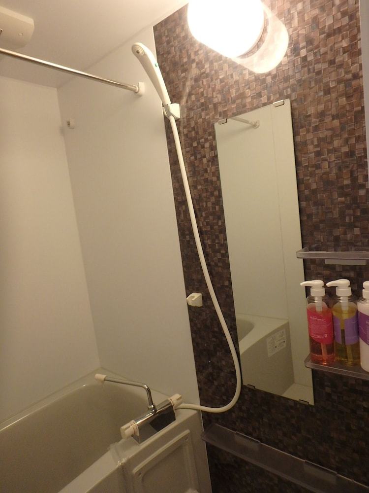 Hostal Bed & Breakfast Renga Daikanyama - Hostel