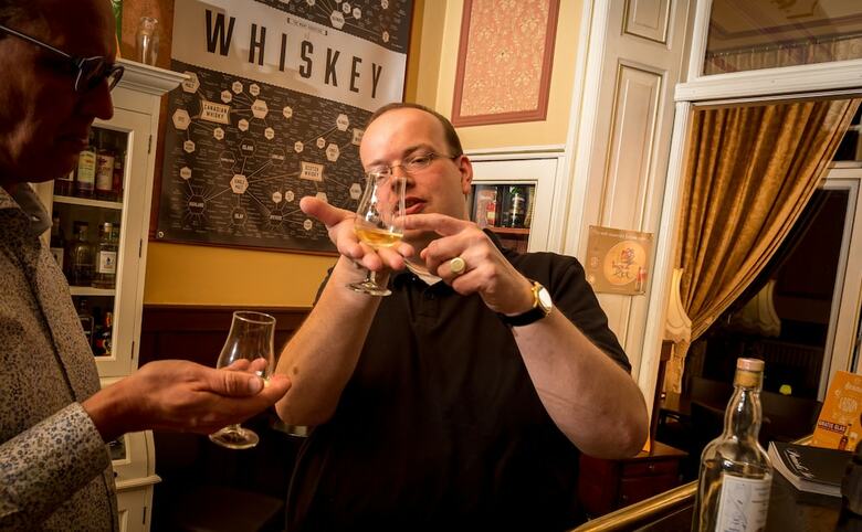 Hotel Fidder - Patrick's Whiskybar