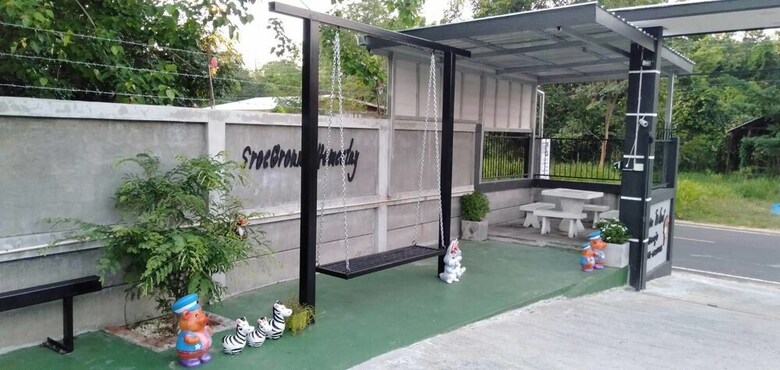 Hotel Sroe Ground Homestay