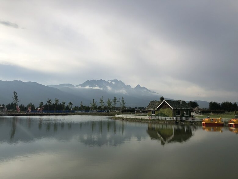 Micheng Rv Lijiang Camping