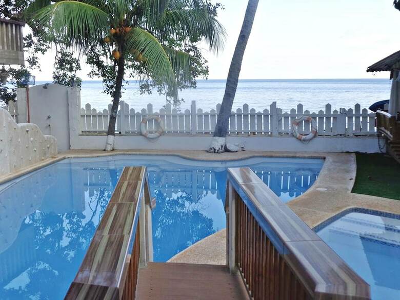 Hotel Island View Coastal Resort