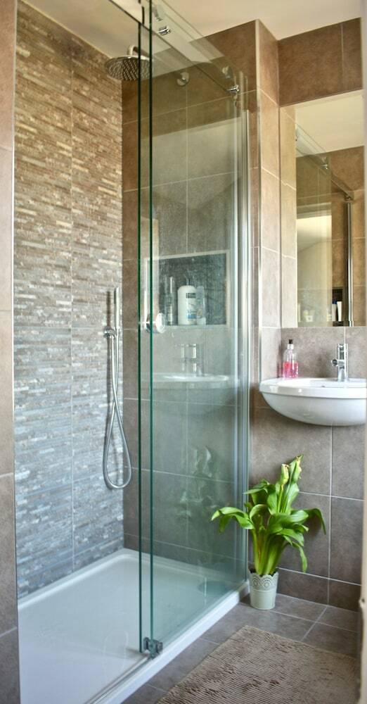 3 Bedroom Family Home In Dublin