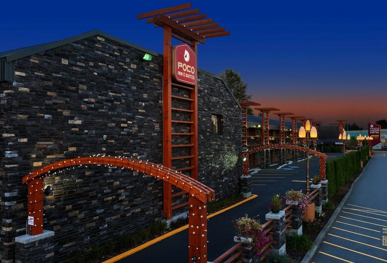 Poco Inn And Suites Hotel And Conference Center