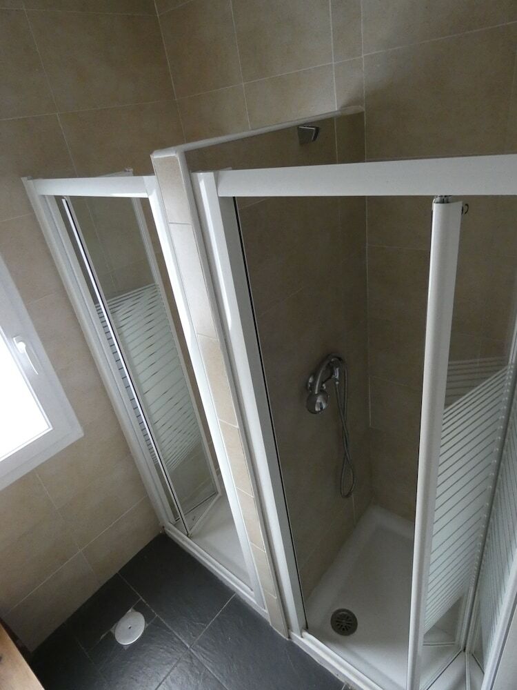 Hostal Albergue Noja Aventura