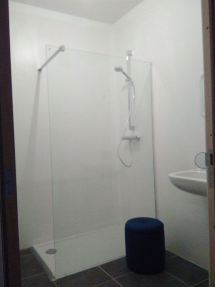 Fully Equipped Sunny Apartment