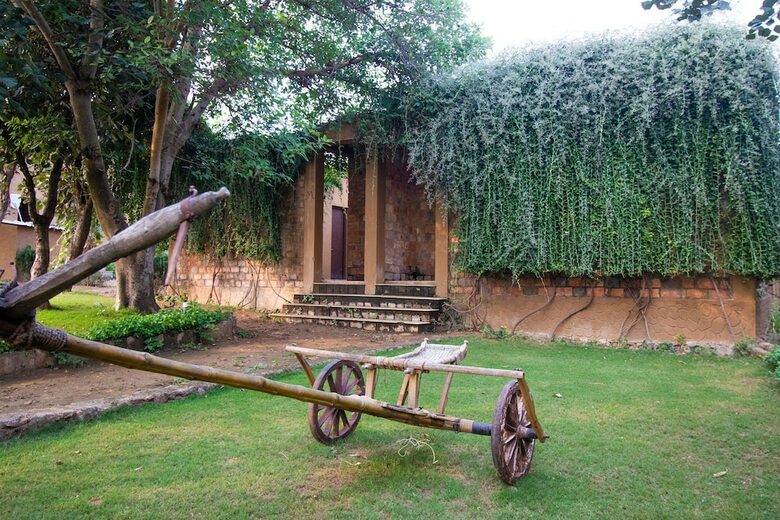Hotel Karandla Farm And Resort