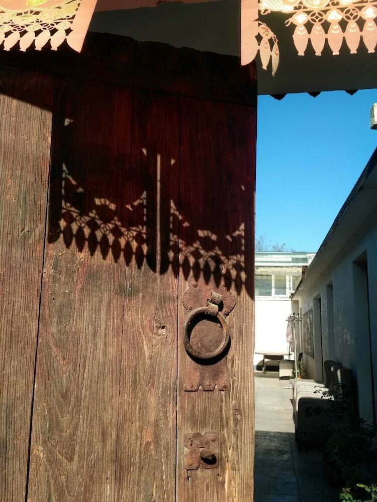 Hotel Manhong's Private Courtyard