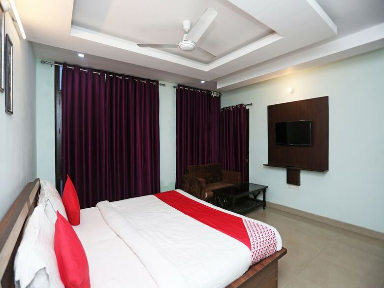 Hotel Oyo 18648 Raj Inn