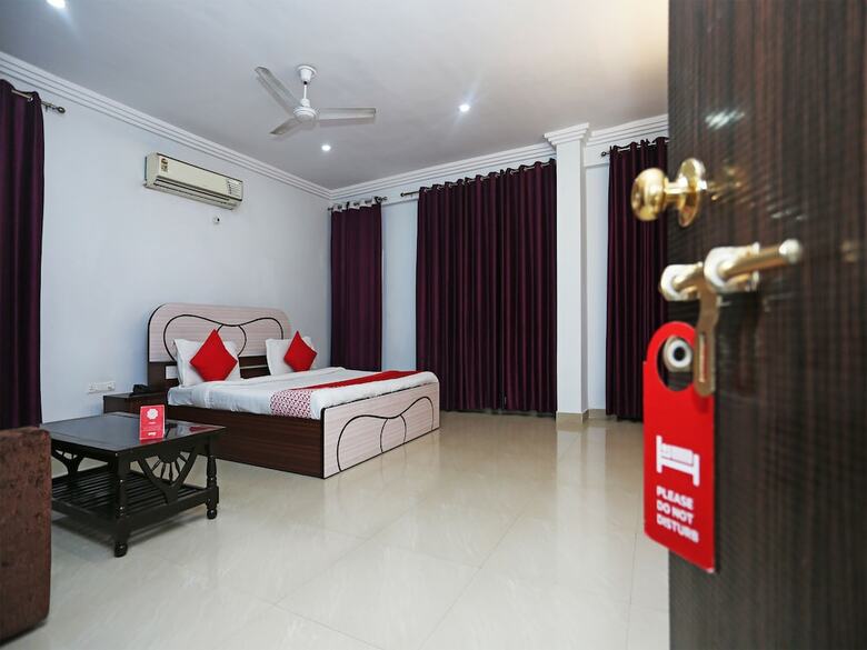 Hotel Oyo 18648 Raj Inn