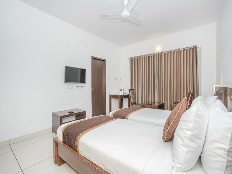 Hotel Oyo Flagship 16484 Indiranagar