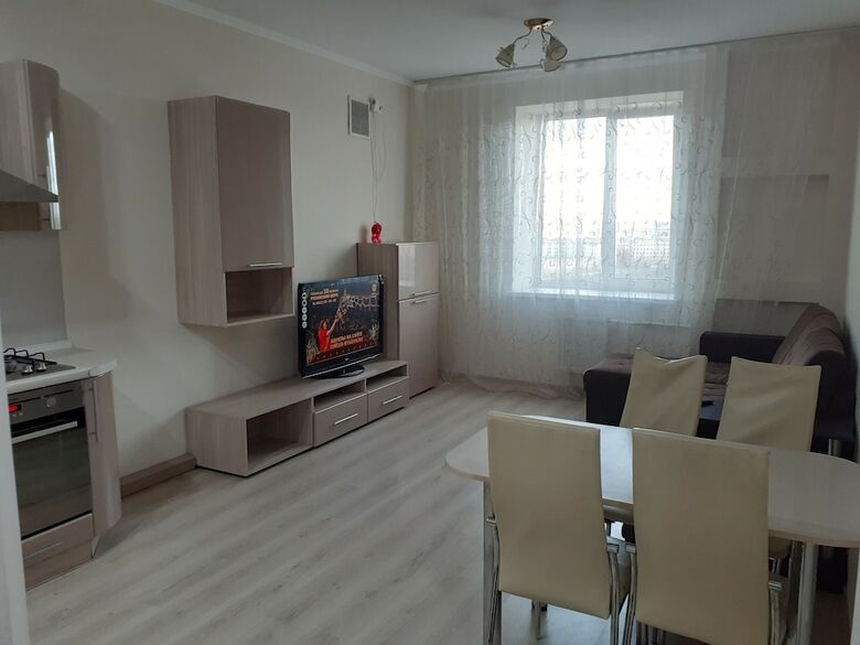 Pretty Apartment On Vokzalnaya 51a