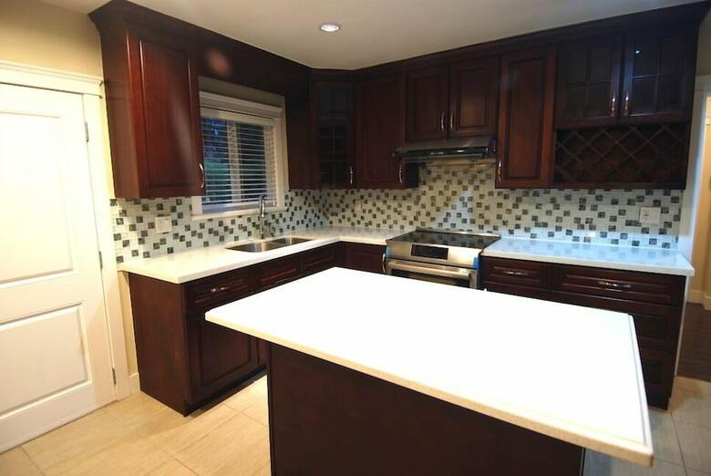 Luxe Retreat At 8050 Kaymar Dr.