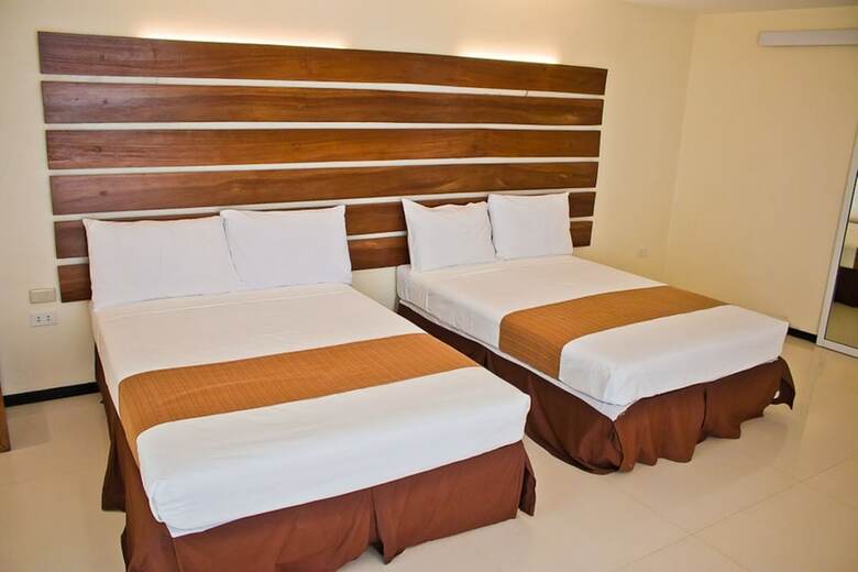 Hotel Caluwayan Palm Island Resort