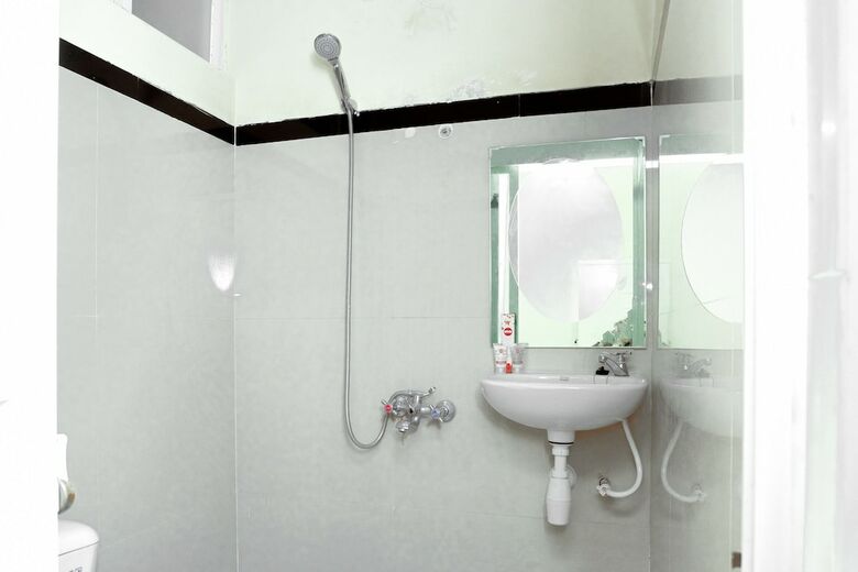 Hostal Oyo 314 Emas 23 Guest House Syariah