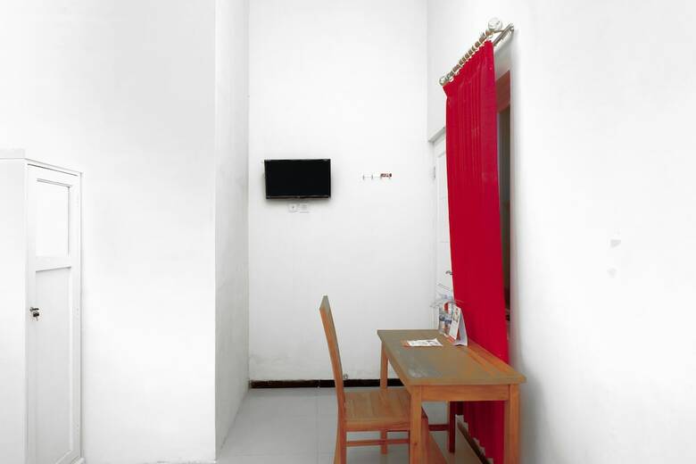 Hostal Oyo 314 Emas 23 Guest House Syariah