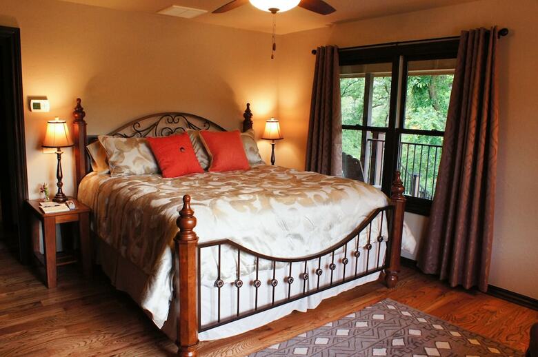 Hidden Meadows Bed And Breakfast