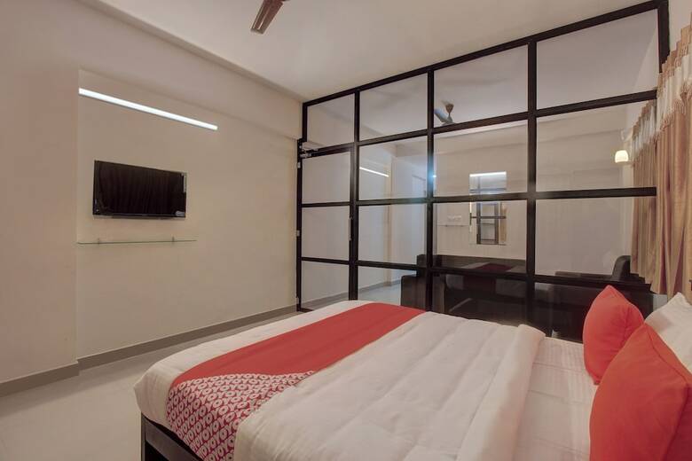 Hotel Oyo 24721 Sweven Stays