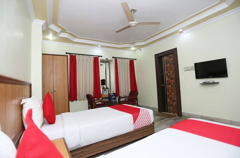 Oyo 24916 Hotel Aquatic Palace