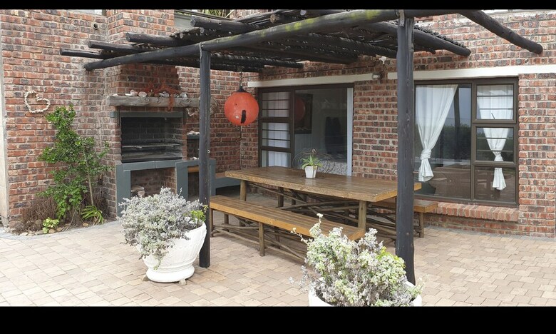 Apartamentos Paradise Self-catering Units