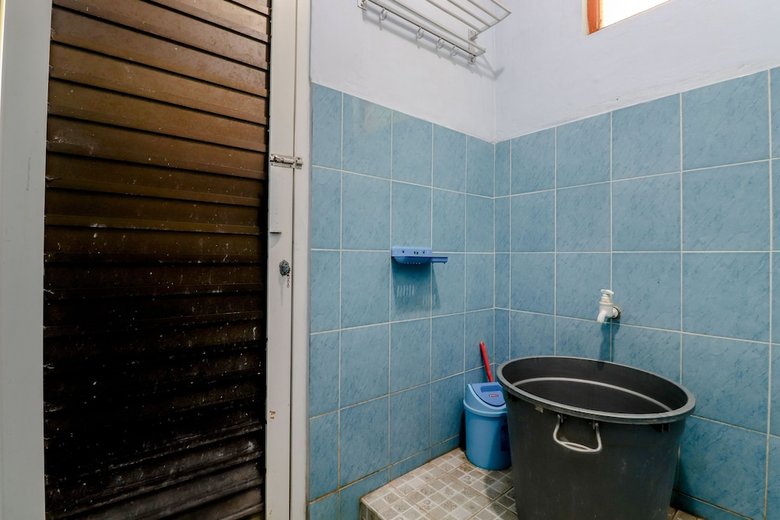 Hostal Bahagia Sederhana Home Stay - Hostel
