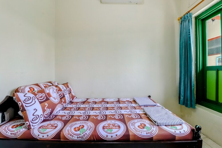 Hostal Bahagia Sederhana Home Stay - Hostel