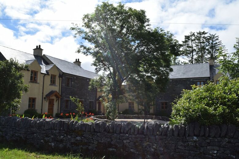 Apartamentos Burren Court