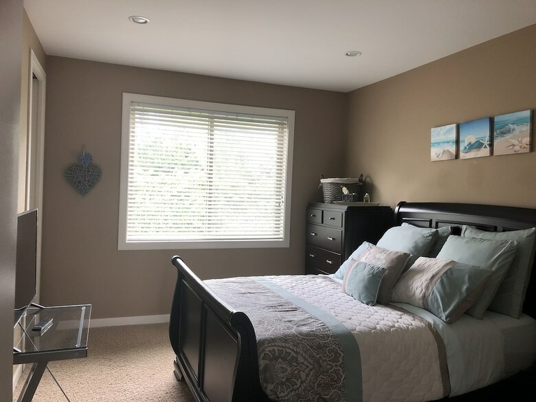 Hotel Luxury Lakefront Rooms