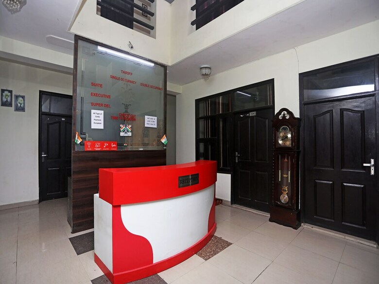 Hotel Oyo 19472 Highway Regency
