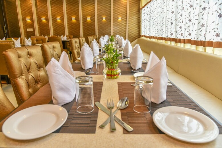 Hotel Grand Decor