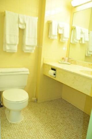 Hotel Red Carpet Inn And Suites - Sudbury