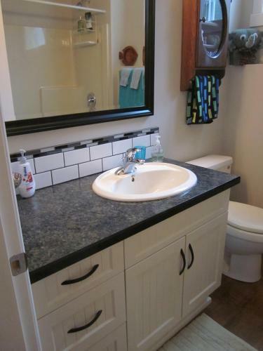 Suite As It Gets Vacation Rental/b&b