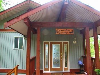 Lodge The Tuwanek Hotel And Spa