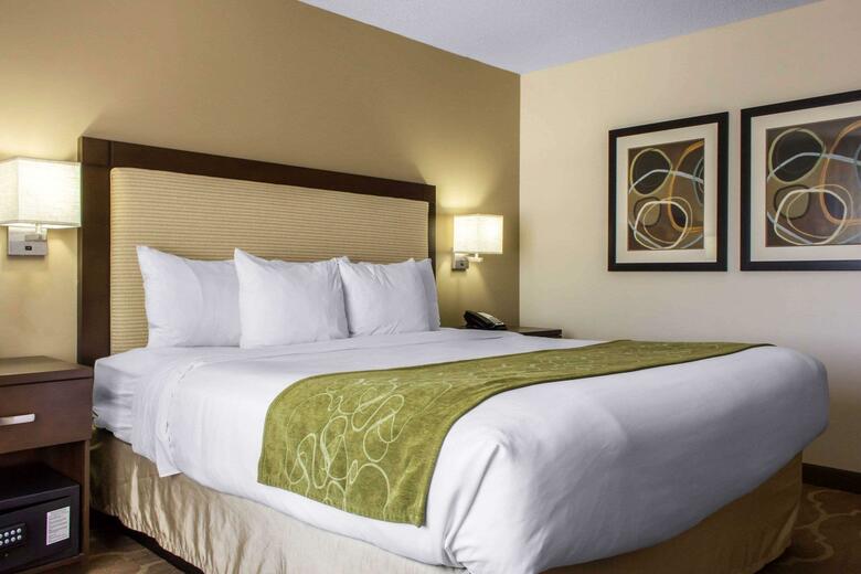 Hotel Comfort Suites At Tucson Mall