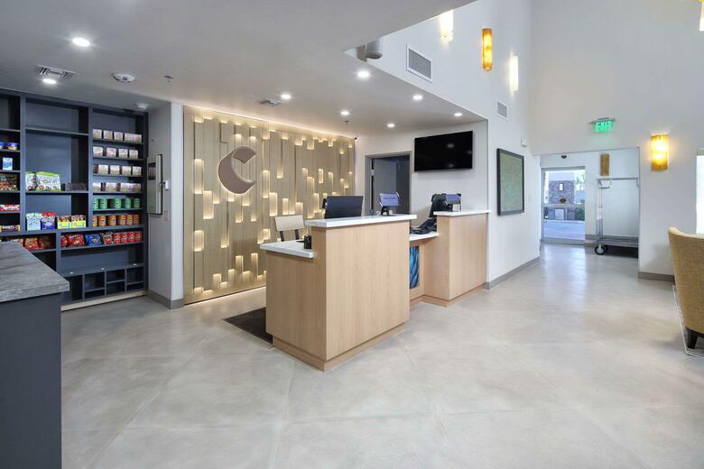 Hotel Comfort Suites At Tucson Mall