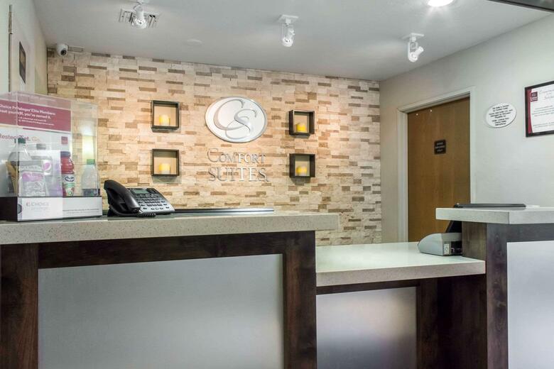 Hotel Comfort Suites At Tucson Mall