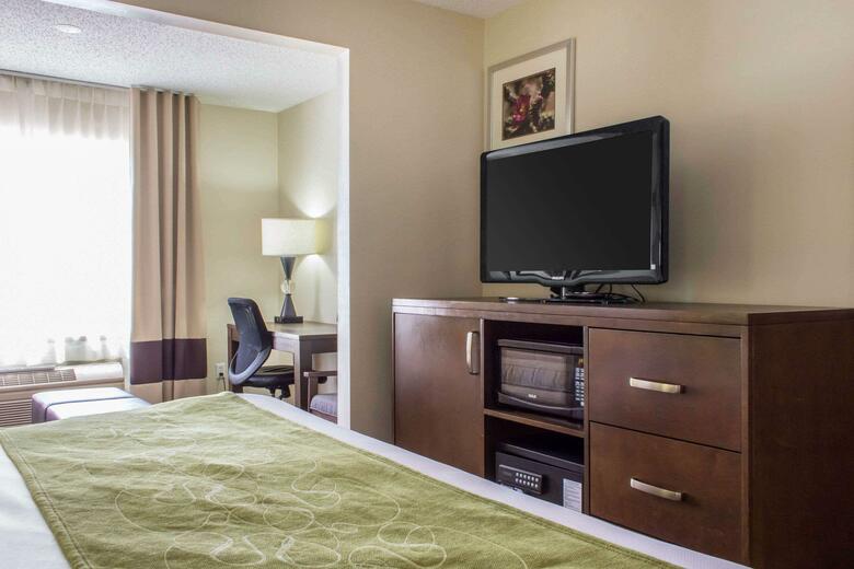 Hotel Comfort Suites At Tucson Mall