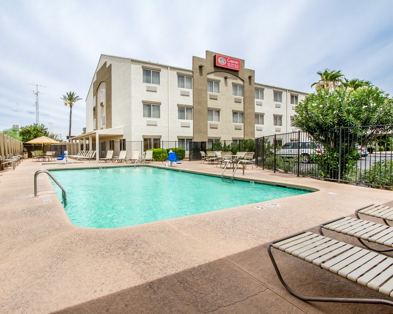 Hotel Comfort Suites At Tucson Mall