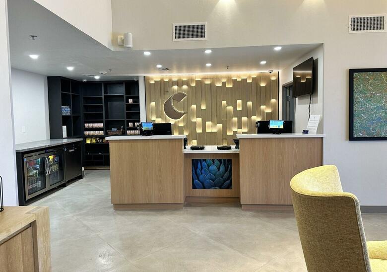 Hotel Comfort Suites At Tucson Mall