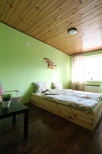Ashkova House