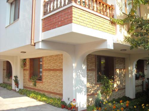 Hostal Boyadjiyski Guest House
