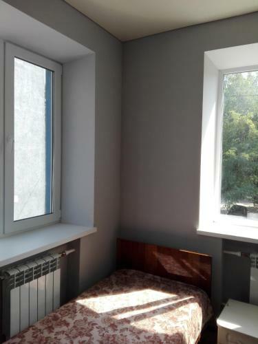 Apartment On Kryvorizhstal Street 35